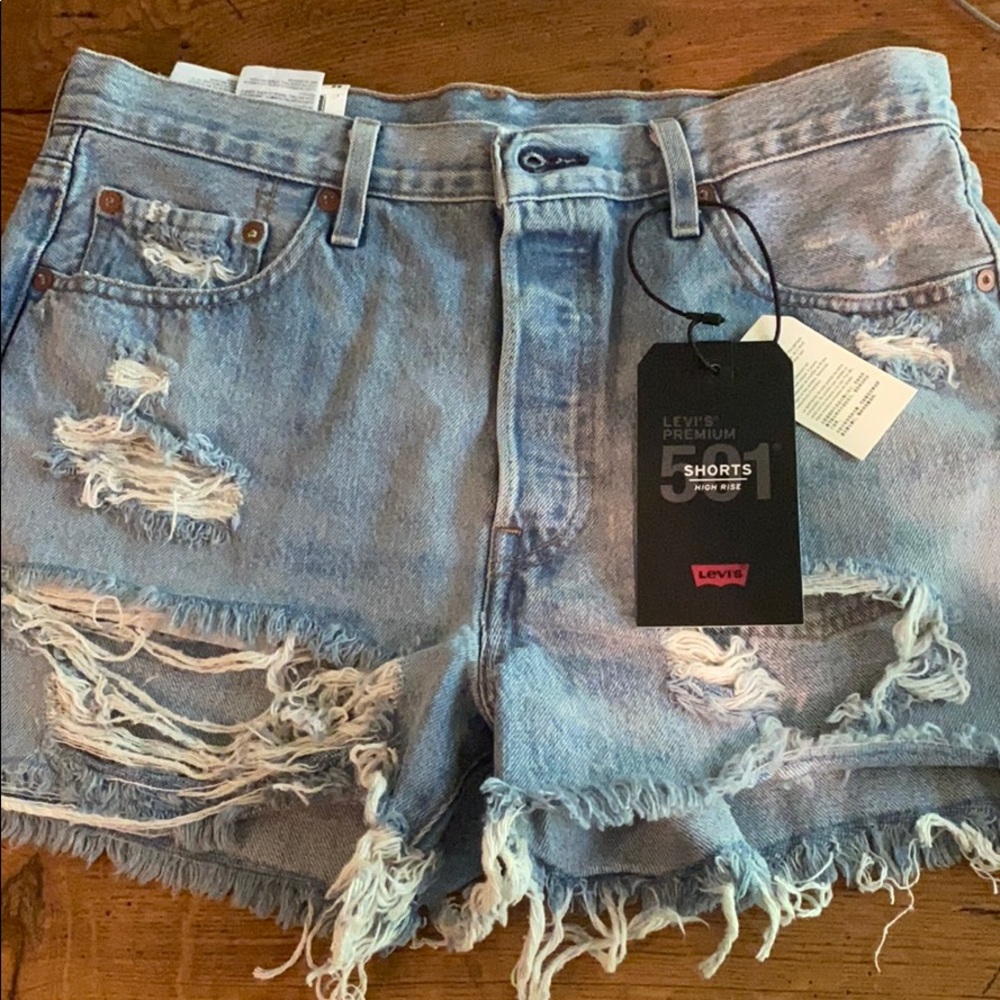 Levi’s High Roise 501 shorts size 29